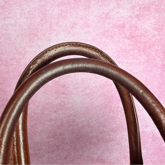 260. Brown Leather Handbag Satchel w/ Gold Lion Hardware made in Italy 🟫 - Picture 7 of 9